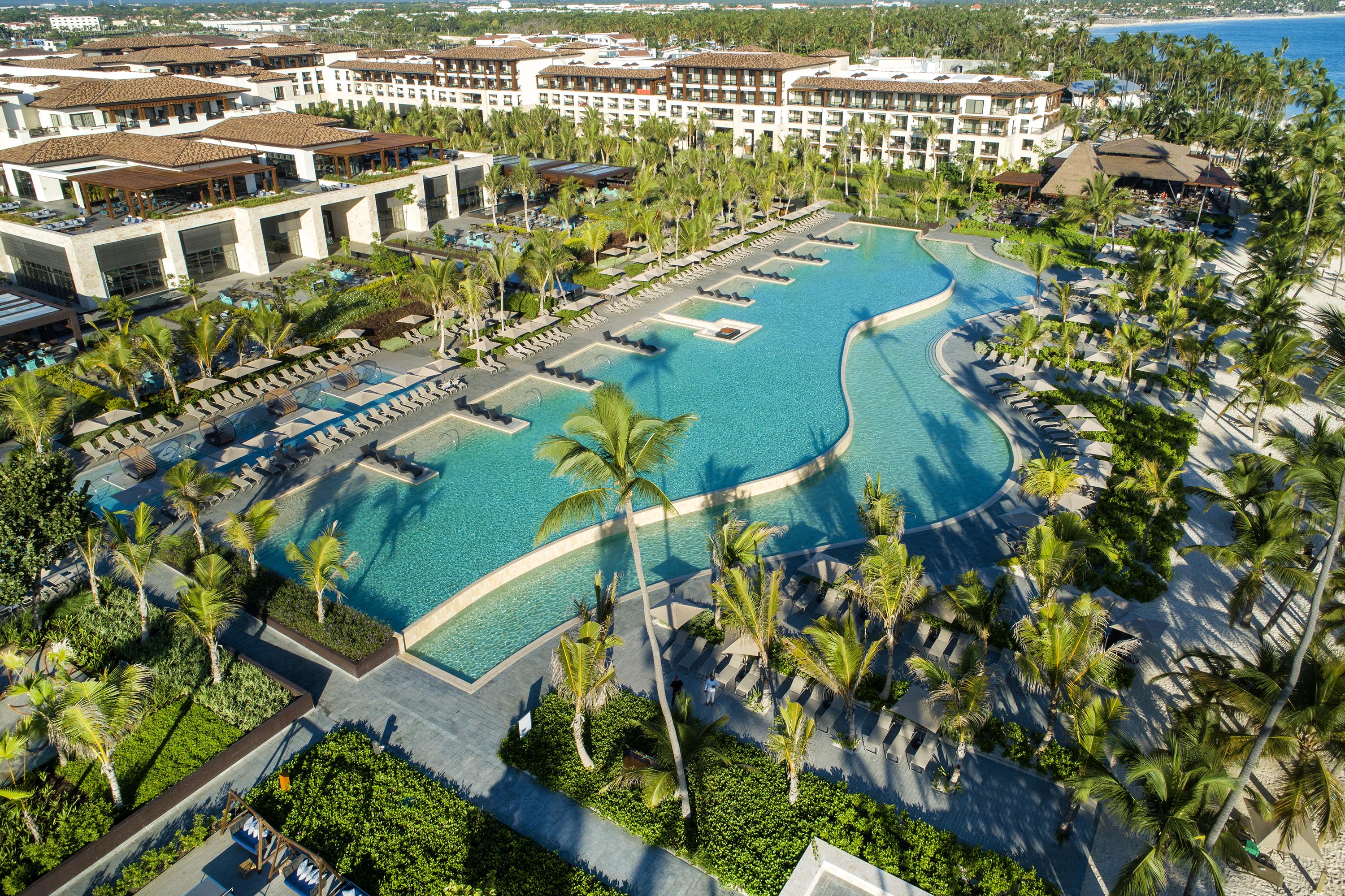 Lopesan Costa Bavaro Resort, Spa & Casino Punta Cana Dış mekan fotoğraf Aerial view of the resort