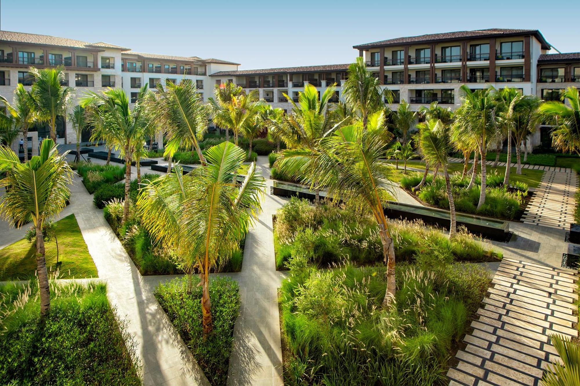 Lopesan Costa Bavaro Resort, Spa & Casino Punta Cana Dış mekan fotoğraf The St. Regis Maldives